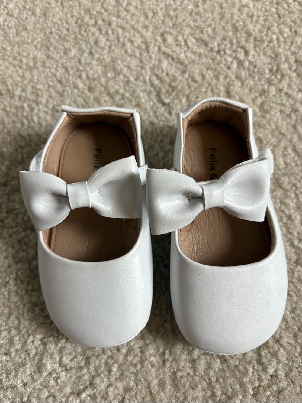 Felix & Flora White Bow Baby Mary Jane Shoes
